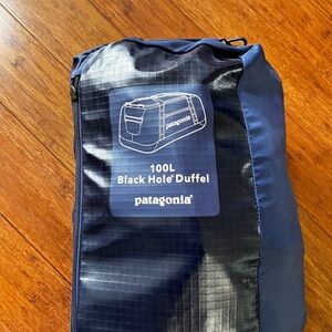 Patagonia Black Hole Duffle 100 L
